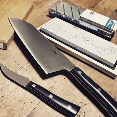 Santoku maxi 21 cm Iside - Maglio Nero